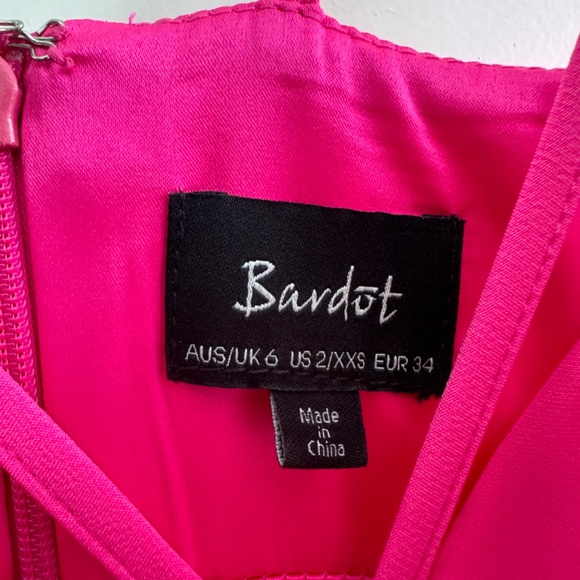 Hot Pink Dress - Never Worn - Picture 3 of 4